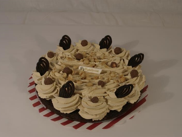 Glutenarm Hazelnoot schuim taart
